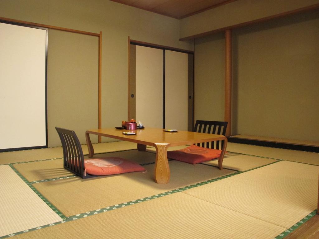 Sakaeya Hotel Tendō Bilik gambar