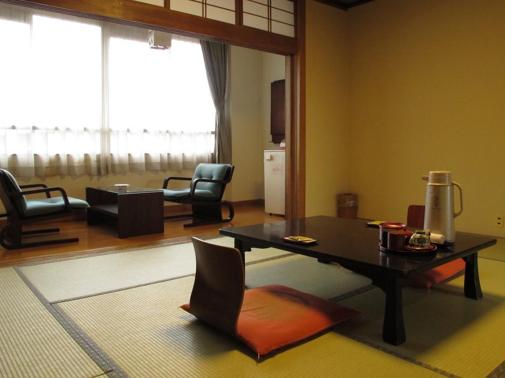 Sakaeya Hotel Tendō Bilik gambar
